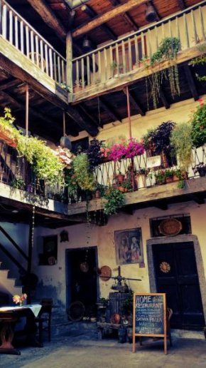 La Corte del Poeta